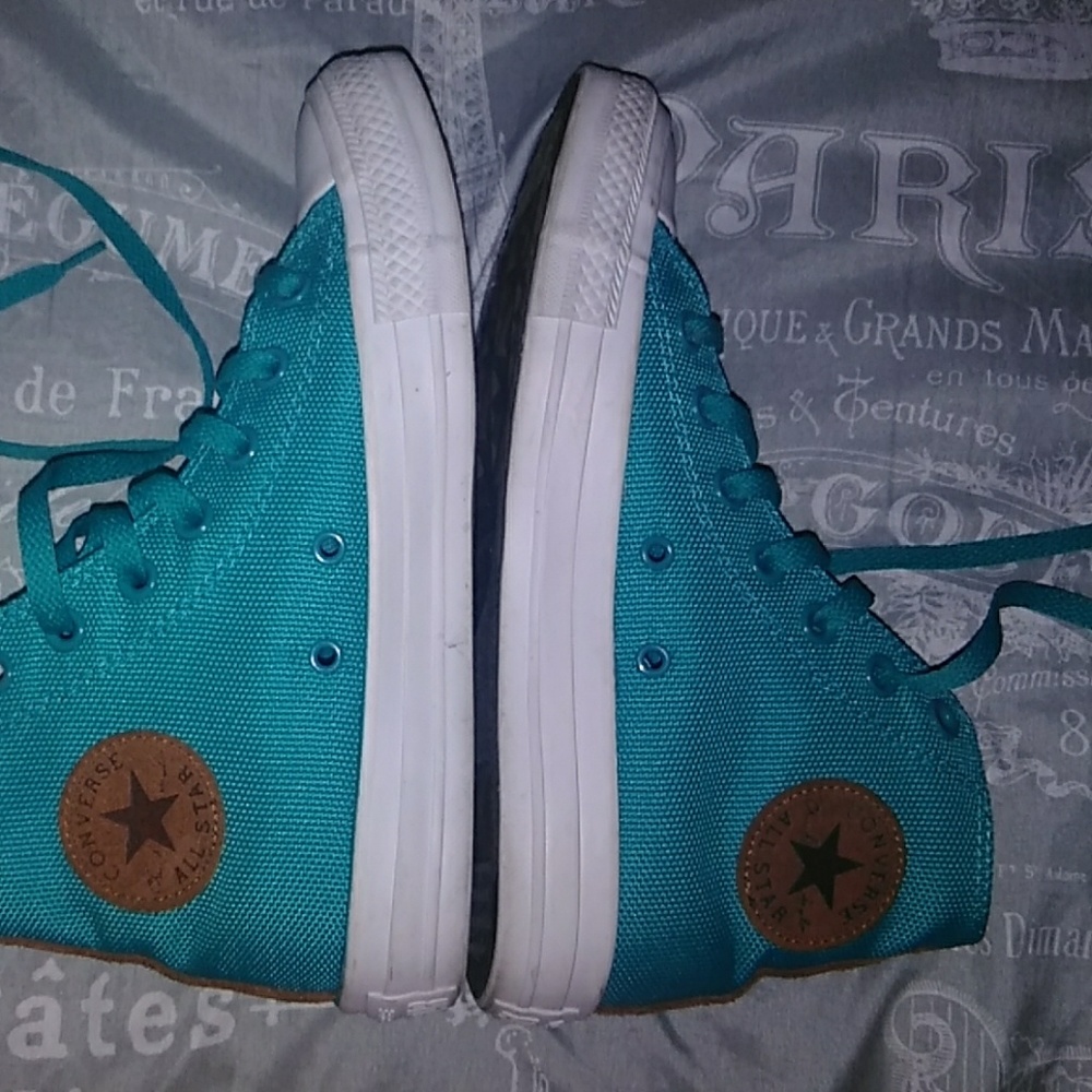 High Top Converse - Picture 3 of 4